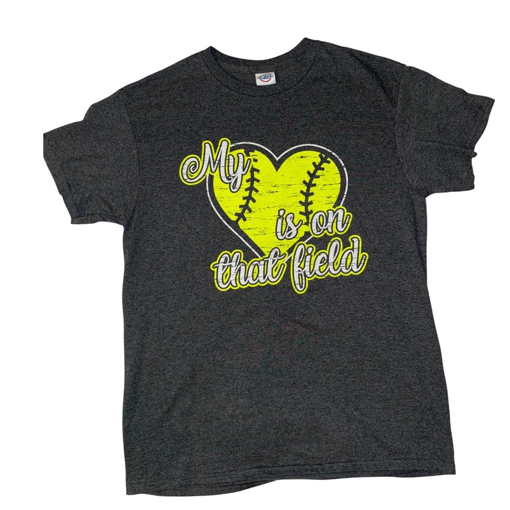 Delta Pro Weight Graphic T Shirt Womens Medium Gray Softball Heart‎ Tee NEW